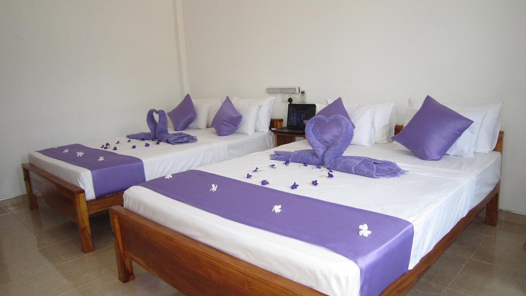 Hotel Gayan'S Udawalawe Exteriör bild