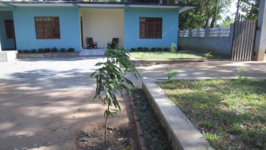 Hotel Gayan'S Udawalawe Exteriör bild