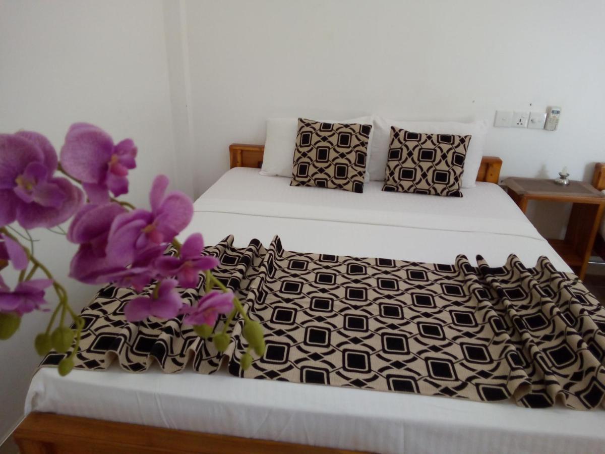 Hotel Gayan'S Udawalawe Exteriör bild